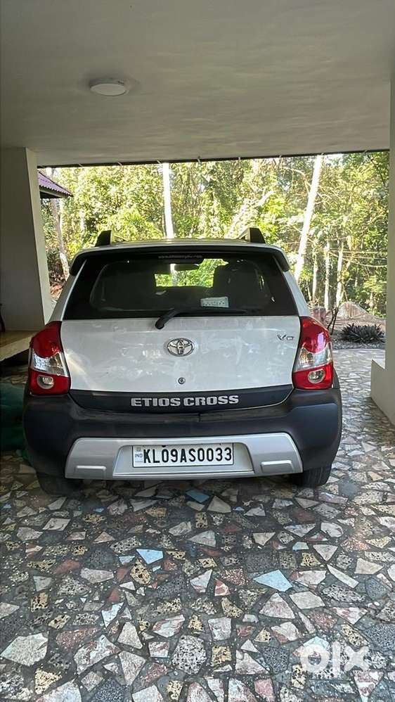Toyota Etios Cross 2019