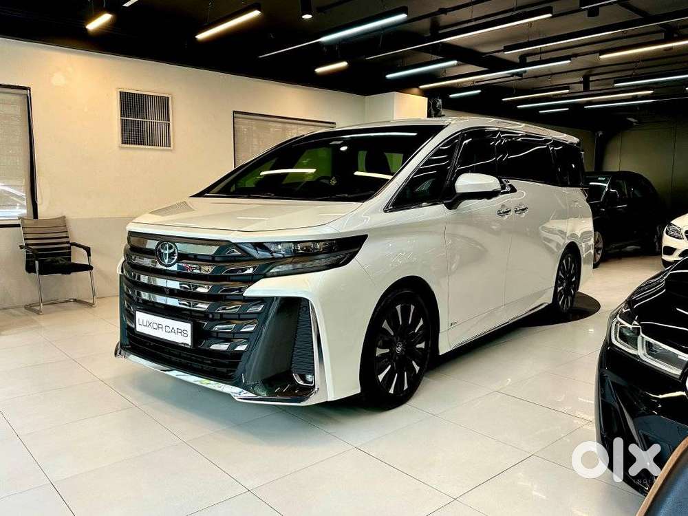 Toyota Vellfire Vip – Executive Lounge, 2024, Petrol