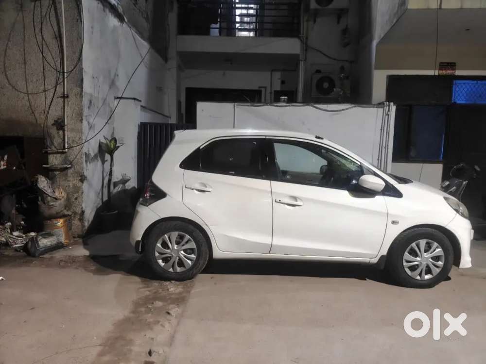 Honda Brio 2013 Petrol White