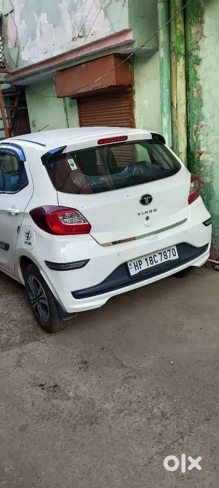 Yah Bahut Hi Badhiya Kar Hai Tata Tiago