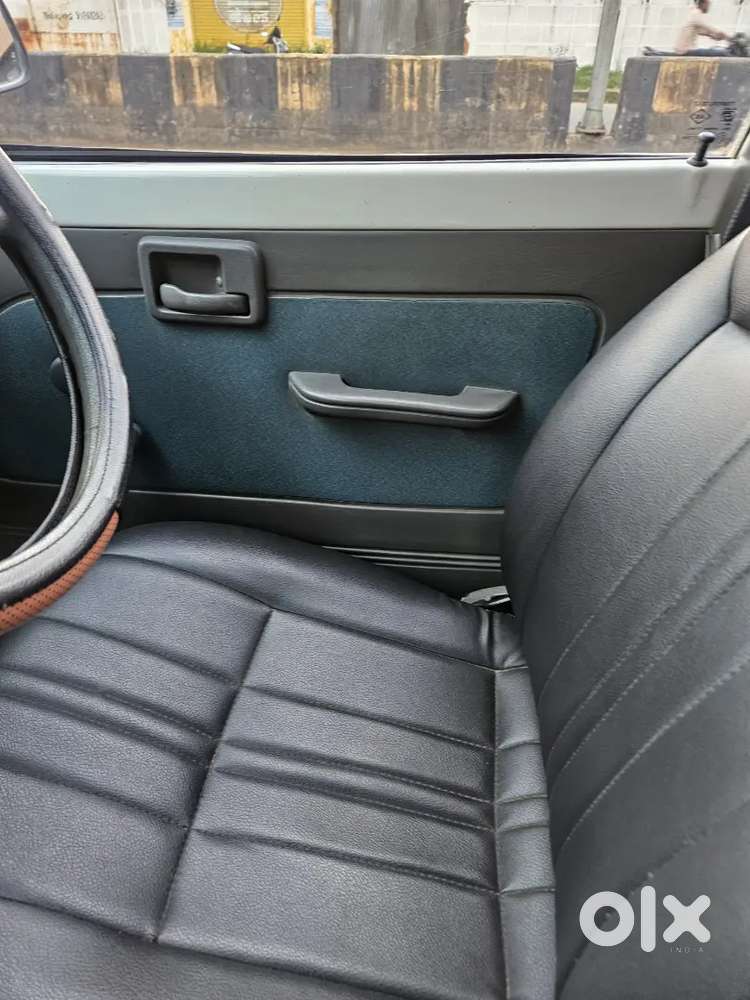 800 White Colour New Condition