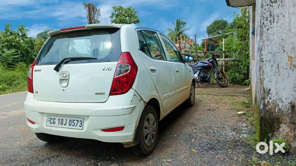 Hyundai Grand I10 Sportz 2013 Car