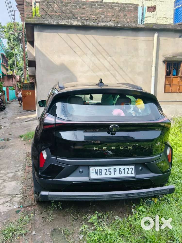 Tata Nexon Creative Plus (s) Revotron 6amt Dt (dark Edition)-2025