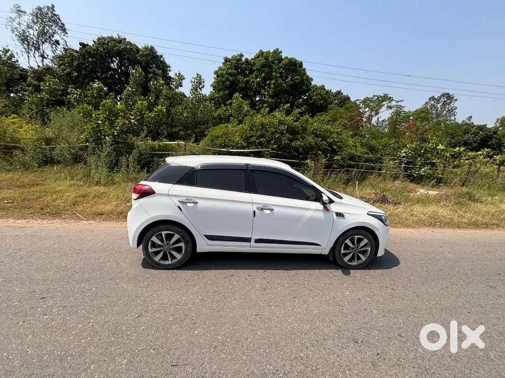 Hyundai Elite I20 2015 Petrol 88000 Km Driven