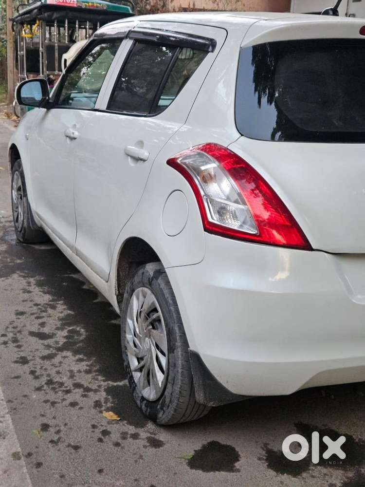 Maruti Suzuki Swift 2015 Petrol Well Maintained