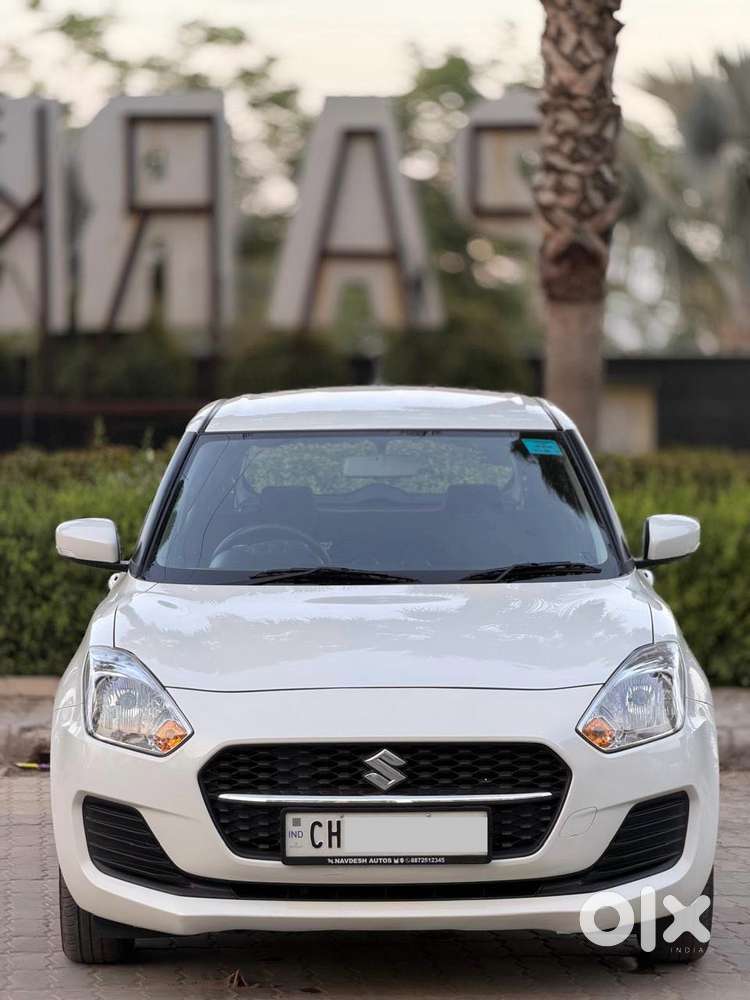 Maruti Suzuki Swift Vxi + Manual, 2023, Petrol