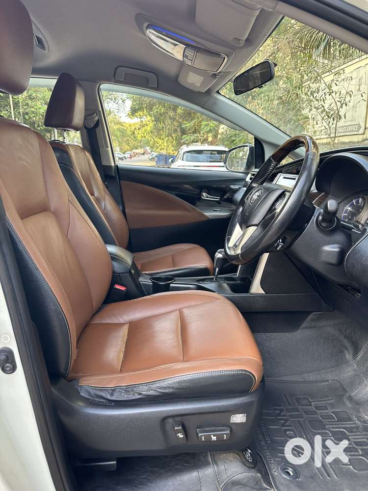 Toyota Innova Crysta 2.8z Automatic, 2017, Diesel