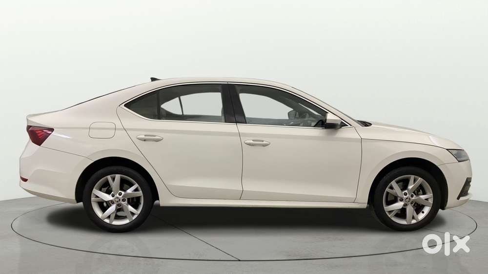 Skoda Octavia 2.0 Style Tsi At, 2022, Petrol