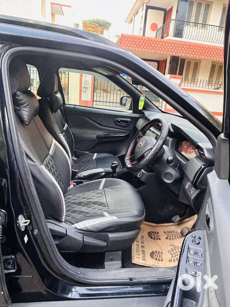 Nissan Magnite Kuro Edition 1.0 Petrol Mt, 2023, Petrol