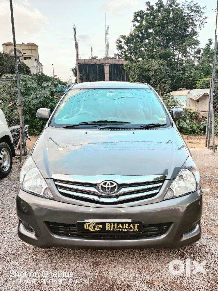 Toyota Innova 2.5 G (diesel) 8 Seater, 2009, Diesel