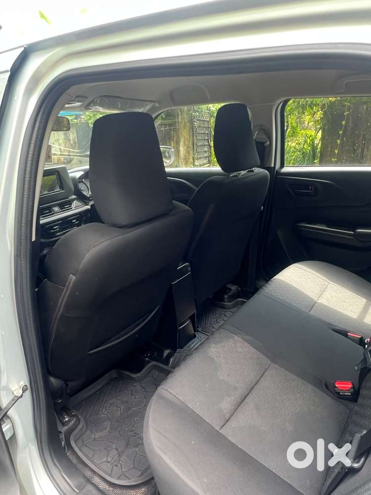 Maruti Suzuki Swift Lxi Optional-o, 2024, Petrol