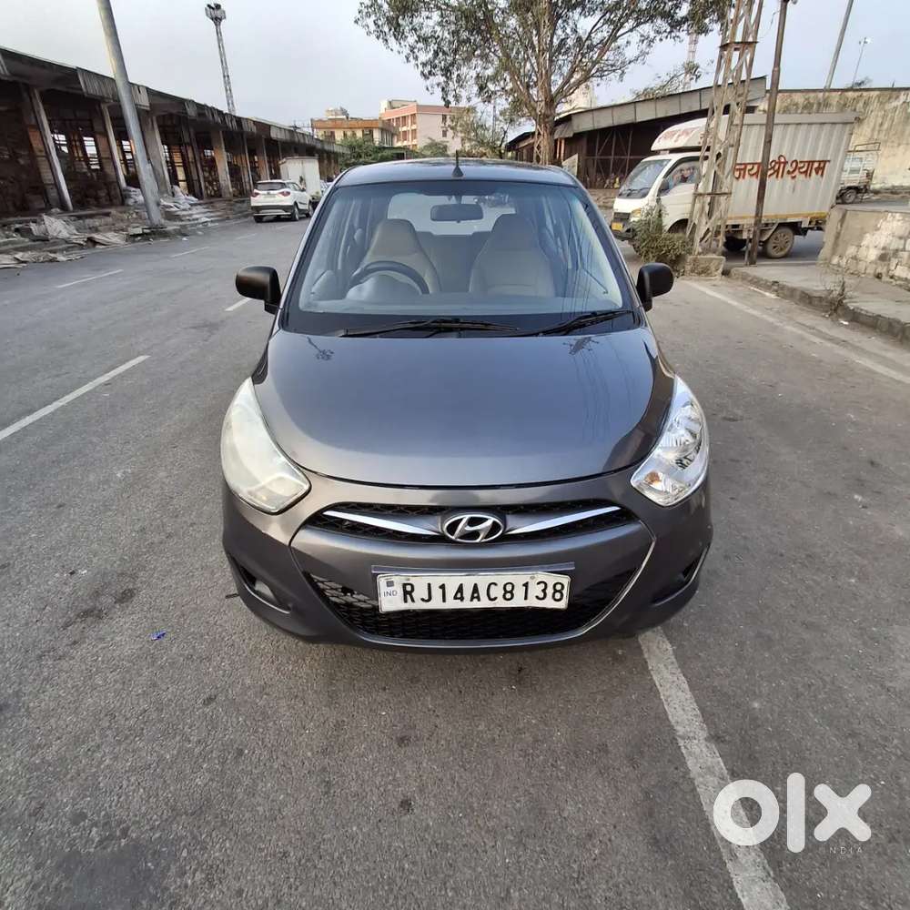 Hyundai I10 2015 Petrol 40000 Km Driven New Tyre New Battery