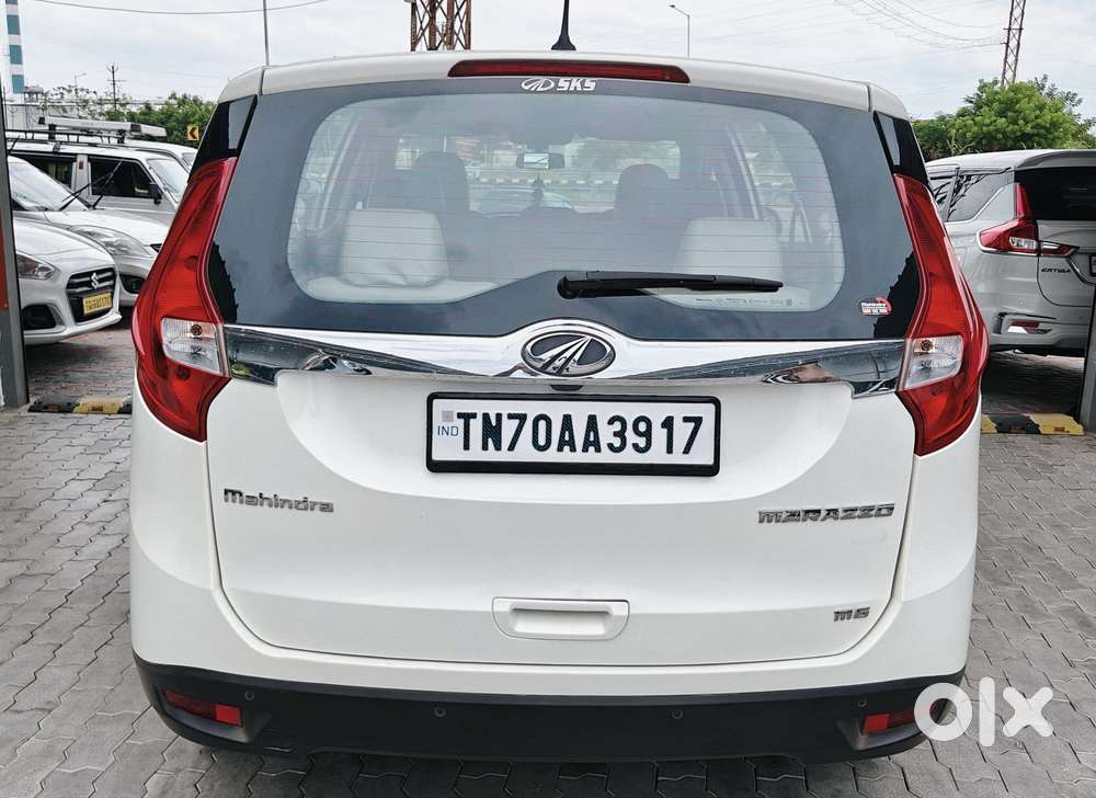 Mahindra Marazzo M6, 2018, Diesel
