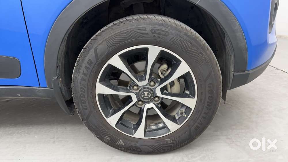 Tata Nexon 1.2 Revotron Xza Plus Dualtone, 2020, Petrol