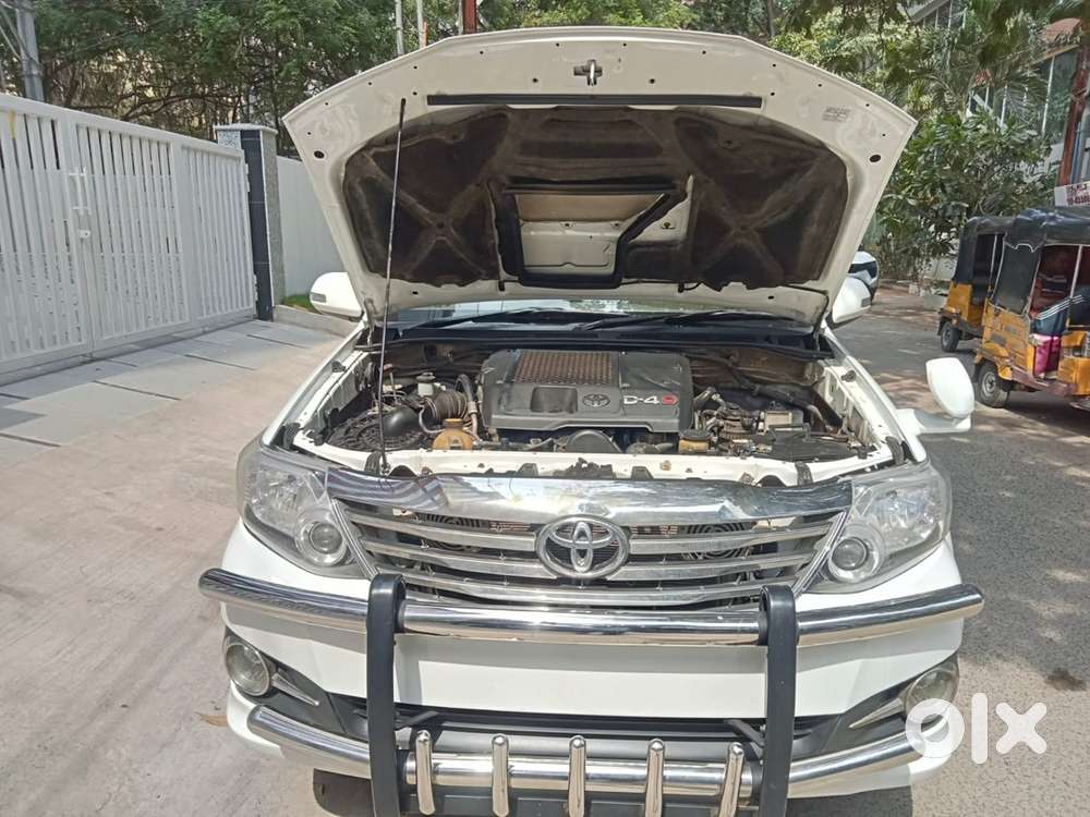 Toyota Fortuner 2011 Diesel