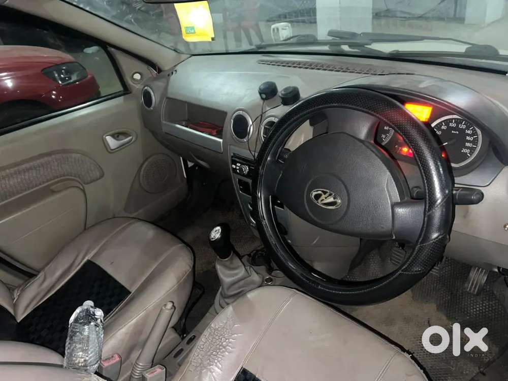 Mahindra E Verito 2013 Diesel Well Maintained