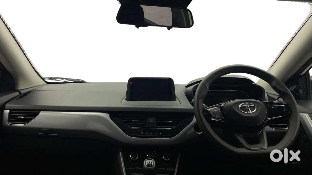 Tata Nexon 1.2 Revotron Xm (s), 2022, Petrol