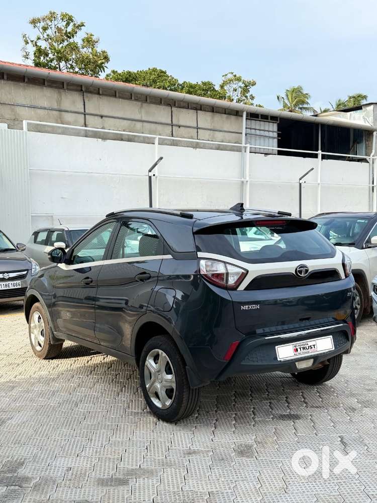Tata Nexon 1.5 Revotorq Xm (s), 2019, Petrol