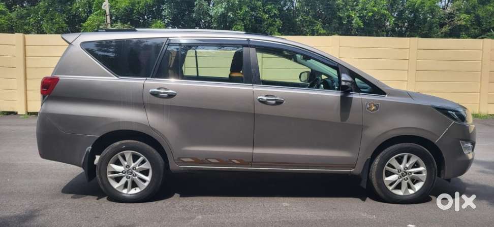 Toyota Innova Crysta 2.4 V, 2017, Diesel