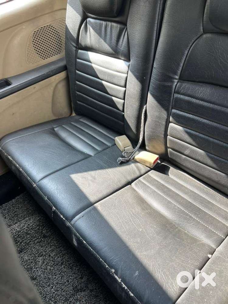 7 Seater Car With Well Maintained