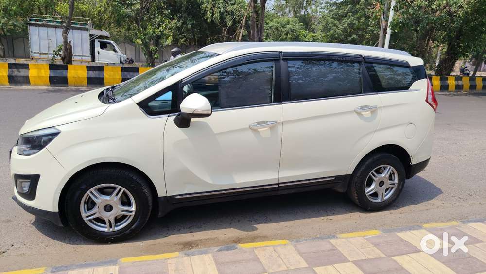 Mahindra Marazzo M6, 2019, Diesel