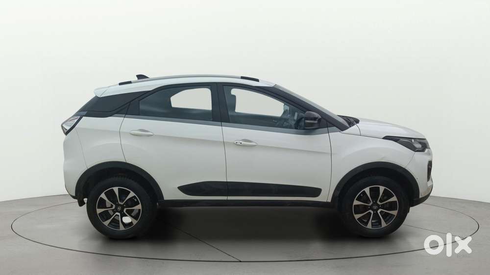 Tata Nexon 1.2 Revotron Xza Plus Premium, 2021, Petrol
