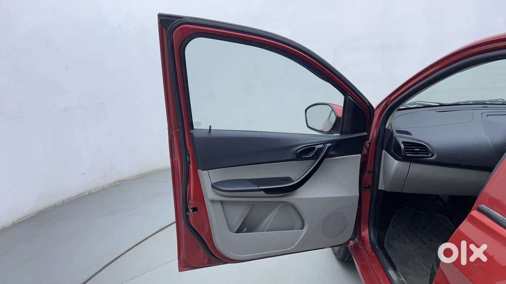 Tata Tiago Xza, 2019, Petrol