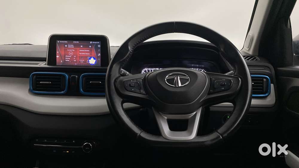 Tata Punch 1.2 Revotron Creative Dual Tone, 2022, Petrol