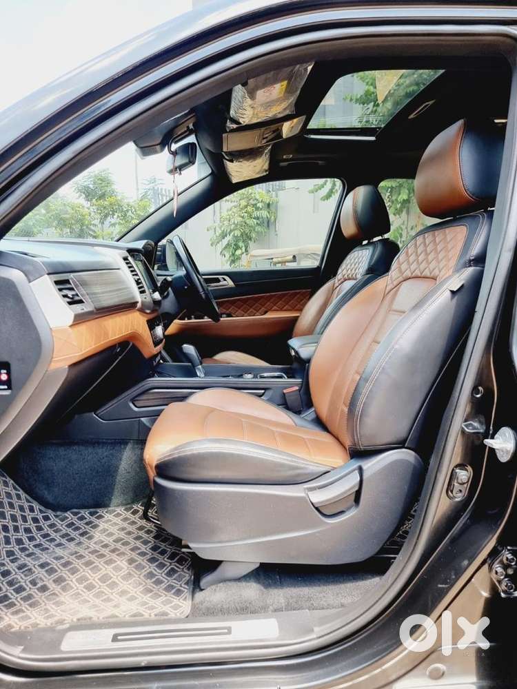 Alturas G4 At 4wd - Luxury & Powerful Suv