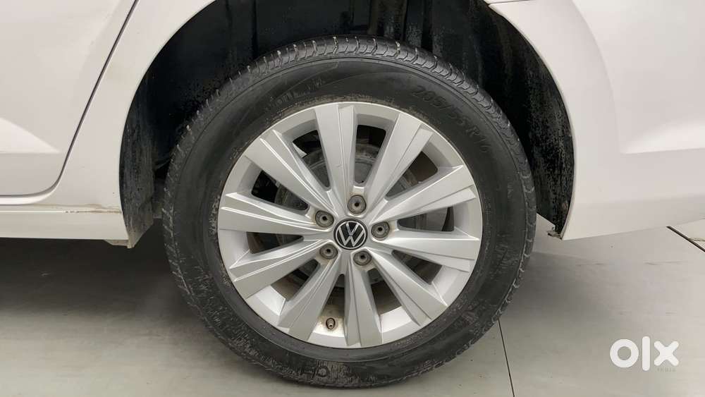 Volkswagen Virtus Highline Plus 1.0 Tsi At, 2024, Petrol