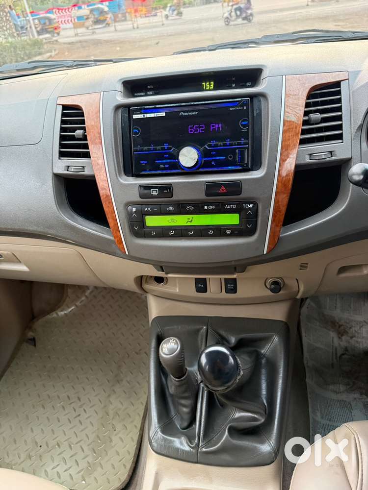 Toyota Fortuner 4wd Mt Diesel