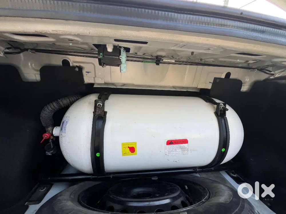 Hyundai Aura 2025 Cng &  8000 Km Driven