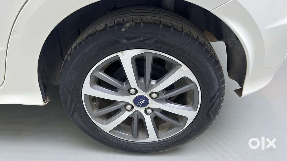 Ford Figo Titanium, 2021, Petrol