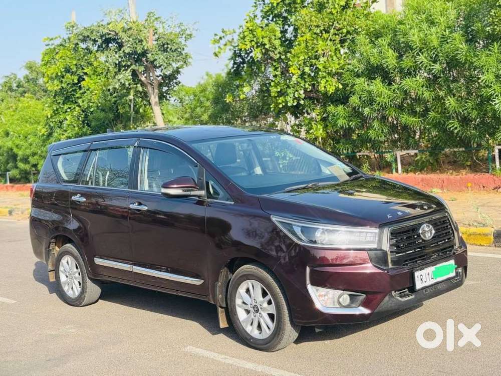 Toyota Innova Crysta 2.4 V 8 Str, 2017, Diesel