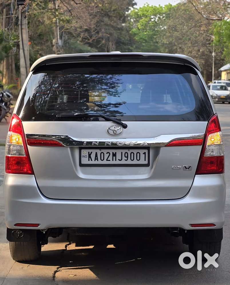 Toyota Innova 2.5 Vx (diesel) 8 Seater Bs Iv, 2014, Diesel