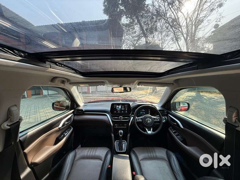 Toyota Urban Cruiser Hyryder 1.5 V Hybrid, 2023, Petrol