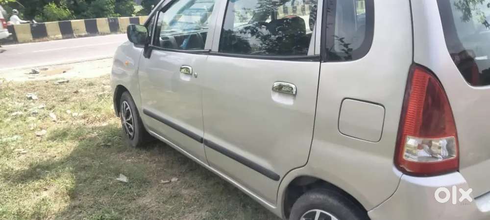 Maruti Suzuki Zen Estilo 2010