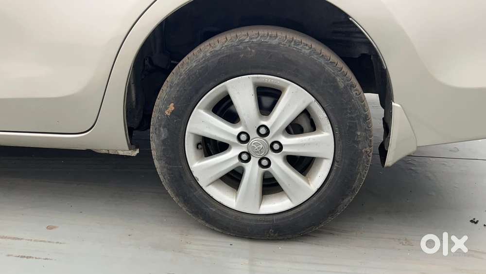 Toyota Corolla Altis 1.8 G, 2015, Petrol