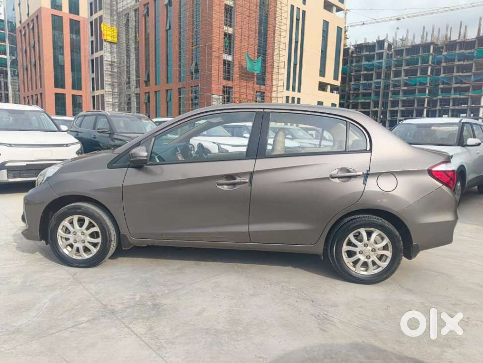 Honda Amaze Vx At I-vtech, 2016, Petrol