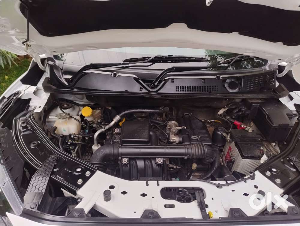 Nissan Magnite Tekna Ez Shift, 2025, Petrol