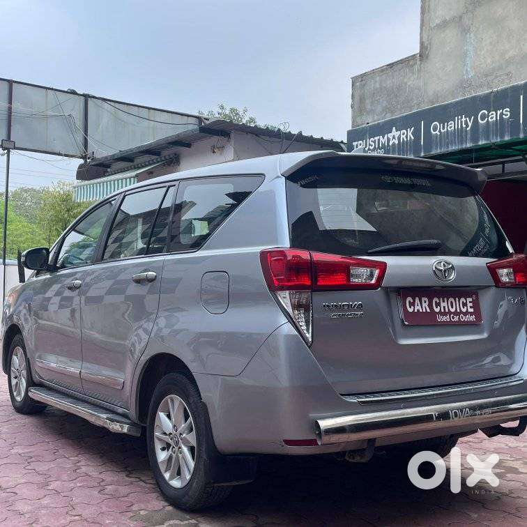 Toyota Innova Crysta 2.4 G Mt 8s, 2016, Diesel