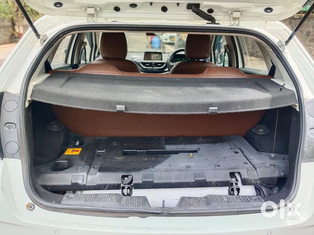 Tata Altroz 1.2 Xm Plus, 2023, Petrol