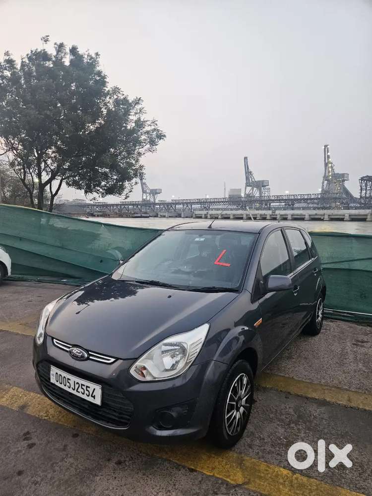 Ford Figo Petrol Lxi 2014