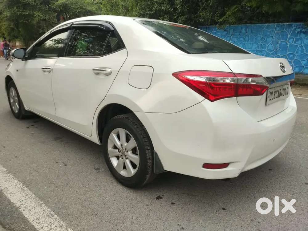 Toyota Corolla Altis 2015