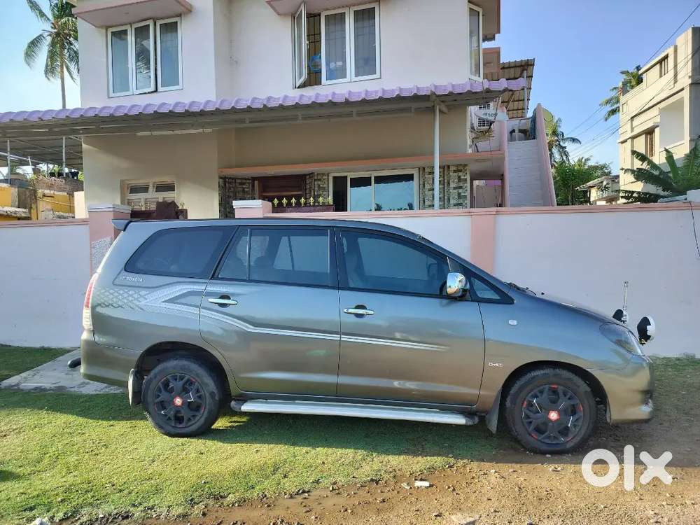 Toyota Innova 2010 Diesel 180000 Km Driven