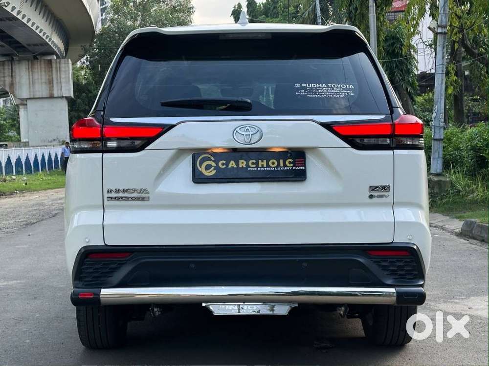 Toyota Innova Hycross 2.0 Zx (o) Hybrid 7 Str, 2025, Cng & Hybrids
