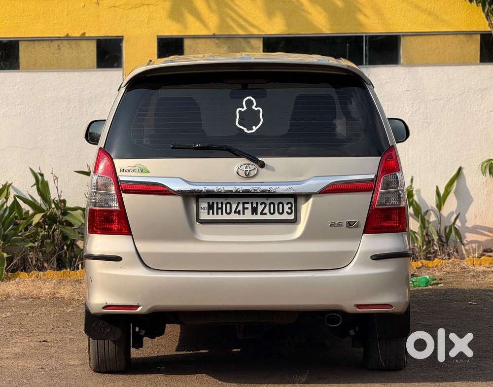 Toyota Innova 2.5 Vx (diesel) 7 Seater Bs Iv, 2015, Diesel