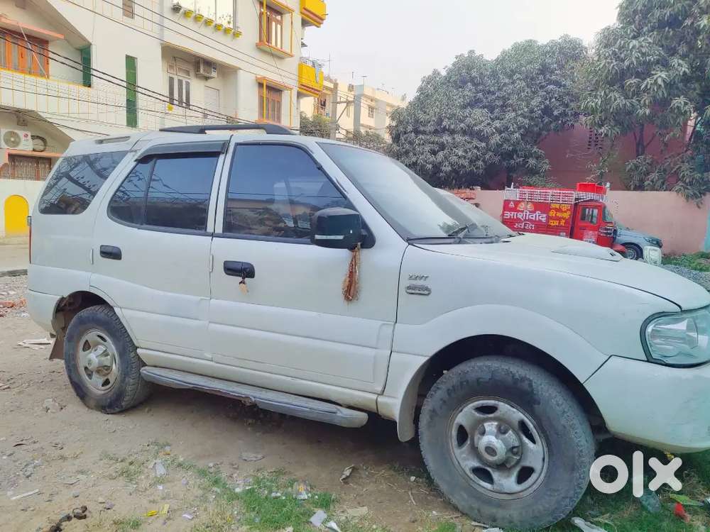 Tata Safari Dicor 2011