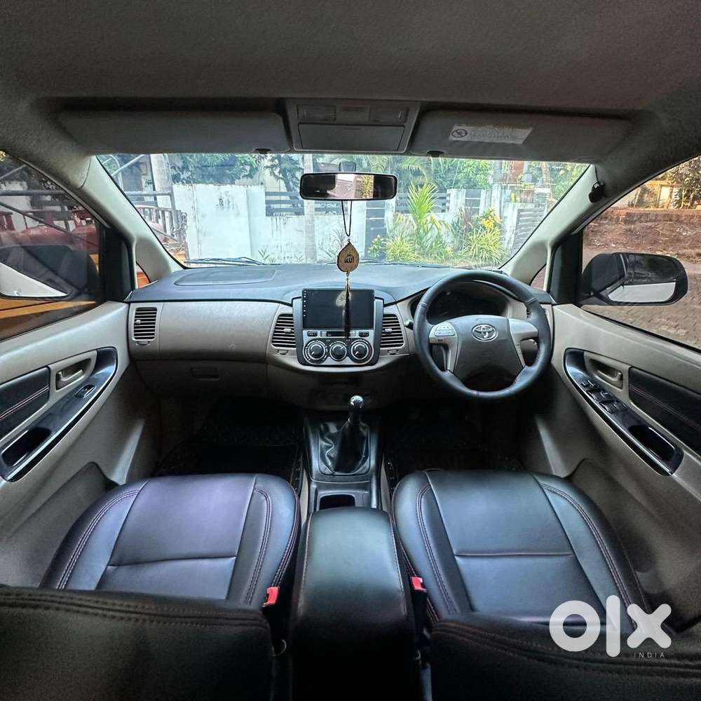 Toyota Innova 2015 Diesel Well Maintained