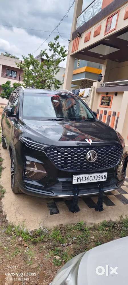 Mg Hector Plus 2023 Diesel 72000 Km Driven 6 Seater